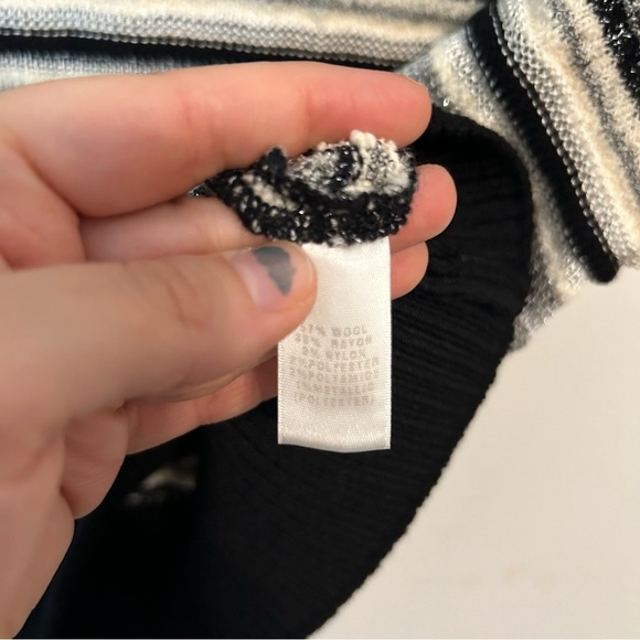 St. John Wool Knit Shimmer Top - Picture 5 of 7